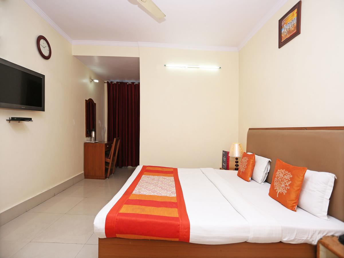 Oyo 10788 Hotel Harisons Continental Patna (Bihar) Kültér fotó